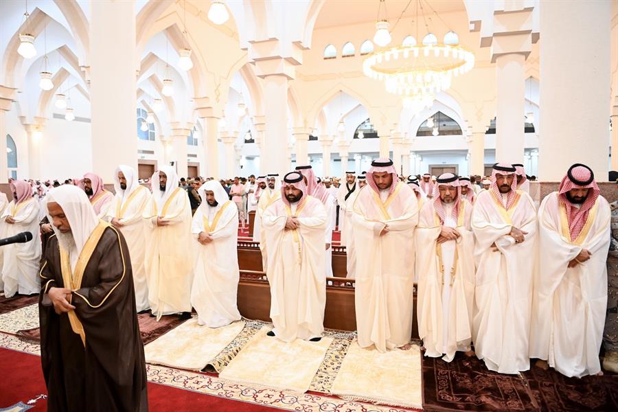 المصلون يؤدون صلاة عيد الأضحى المبارك في مختلف مناطق المملكة