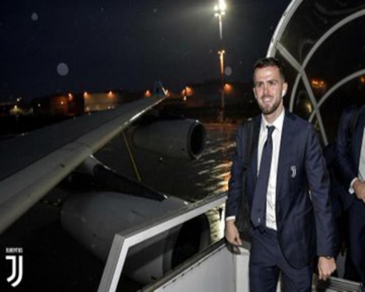 صور .. بعثة يوفنتوس تُغادر إلى السعودية