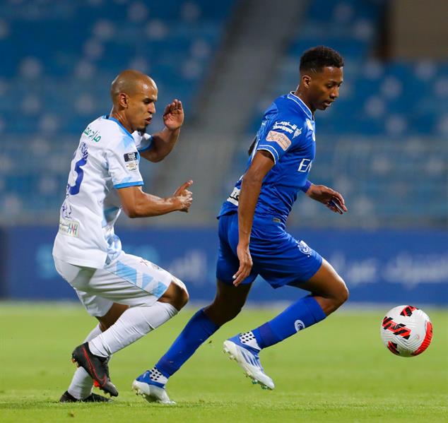 الهلال وأبها