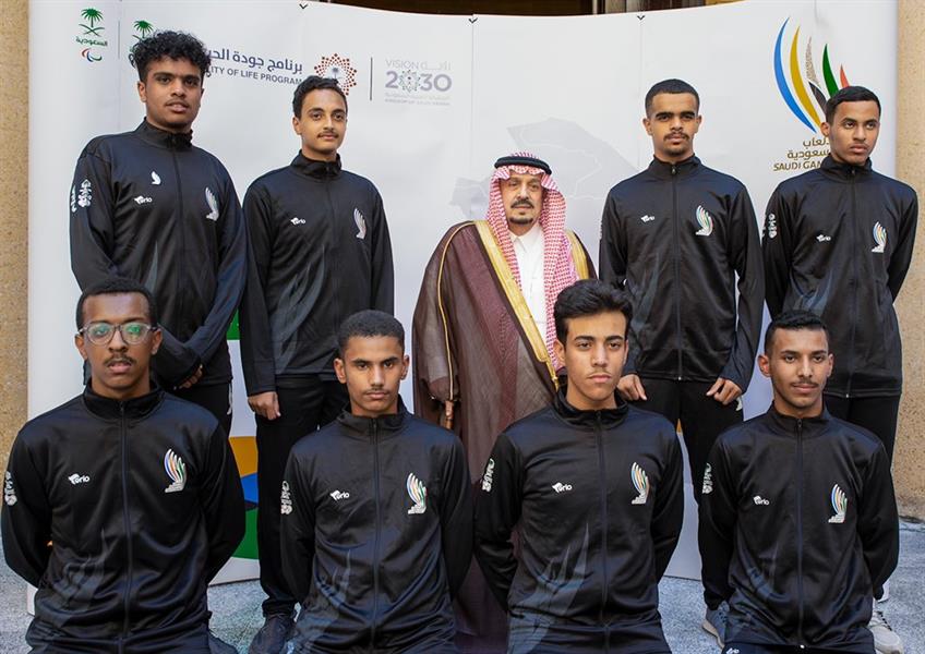 أمير منطقة الرياض يتسلم شعلة دورة الألعاب السعودية 2022 أمير منطقة الرياض يتسلم شعلة دورة الألعاب السعودية 2022