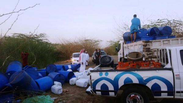 إتلاف 10 أطنان من الخمور بمعمل جنوب جدة إتلاف 10 أطنان من الخمور بمعمل جنوب جدة