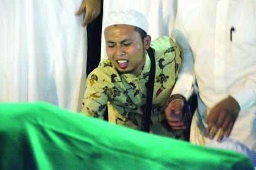 مكة تشيع مداح النبي