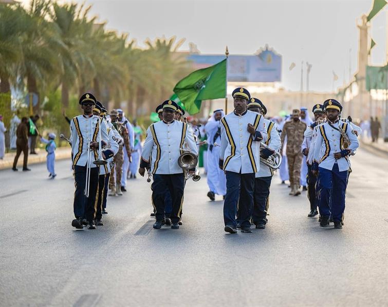 تضمنت فعاليات متنوعة.. شاهد احتفالات اليوم الوطني في مناطق المملكة 