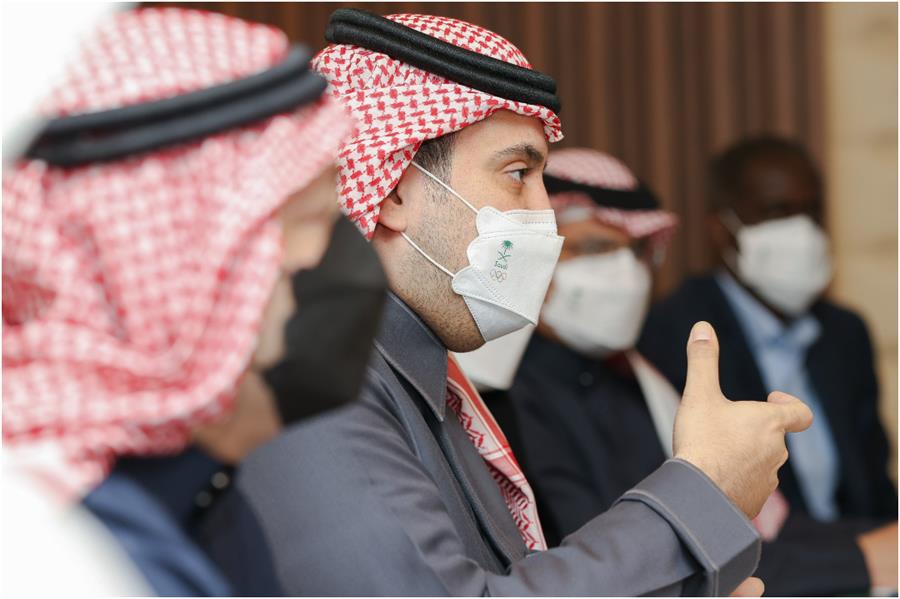 الأمير فهد بن جلوي يستقبل السفير الصيني في المملكة (صور)