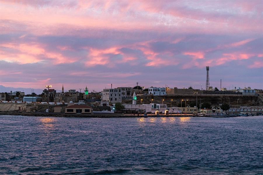 صور في غاية الجمال للحظات غروب الشمس في الوجه