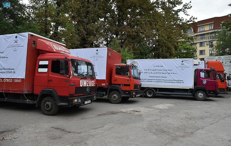 إنفاذاً لتوجيهات خادم الحرمين.. وصول مساعدات طبية لمكافحة