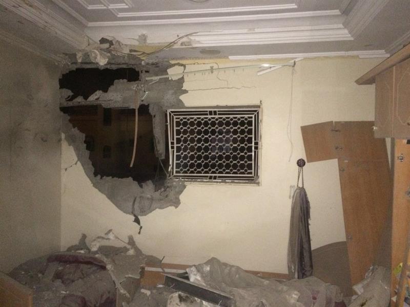 نجران: إصابة مواطنة وطفلها جراء سقوط مقذوف عسكري من اليمن (صور)