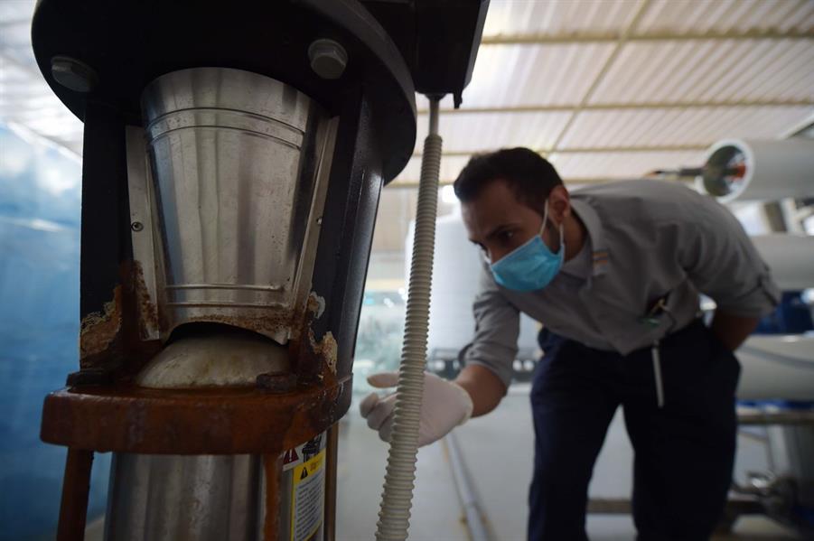 بعد تأثر معداته بـ