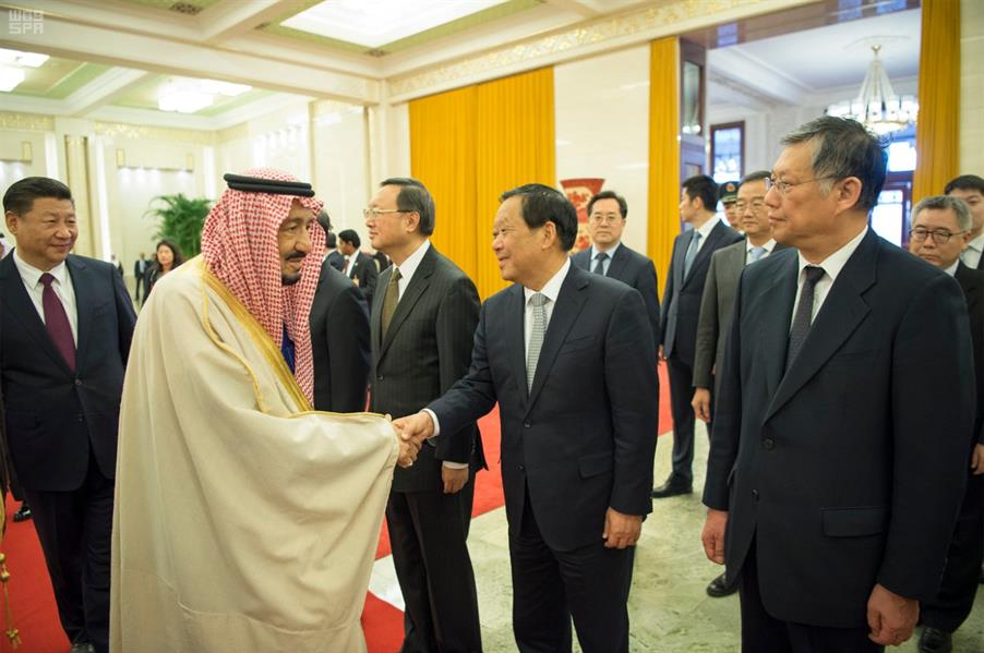 الرئيس الصيني يستقبل خادم الحرمين الشريفين