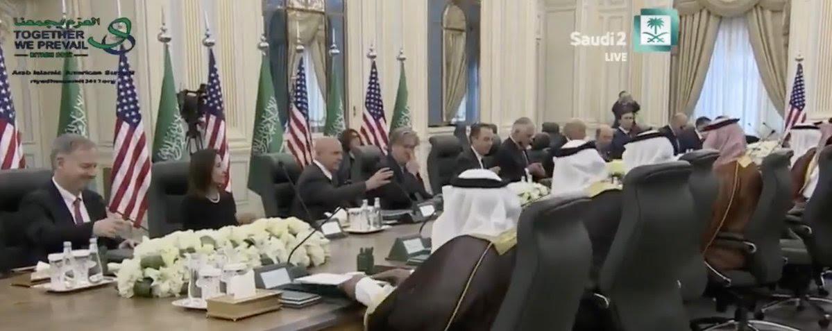 بالصور.. بدء القمة السعودية - الأمريكية في قصر اليمامة 