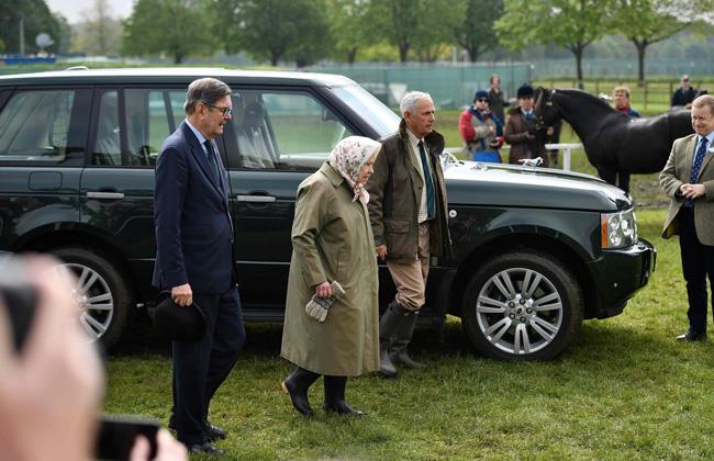 إليزابيث الثانية