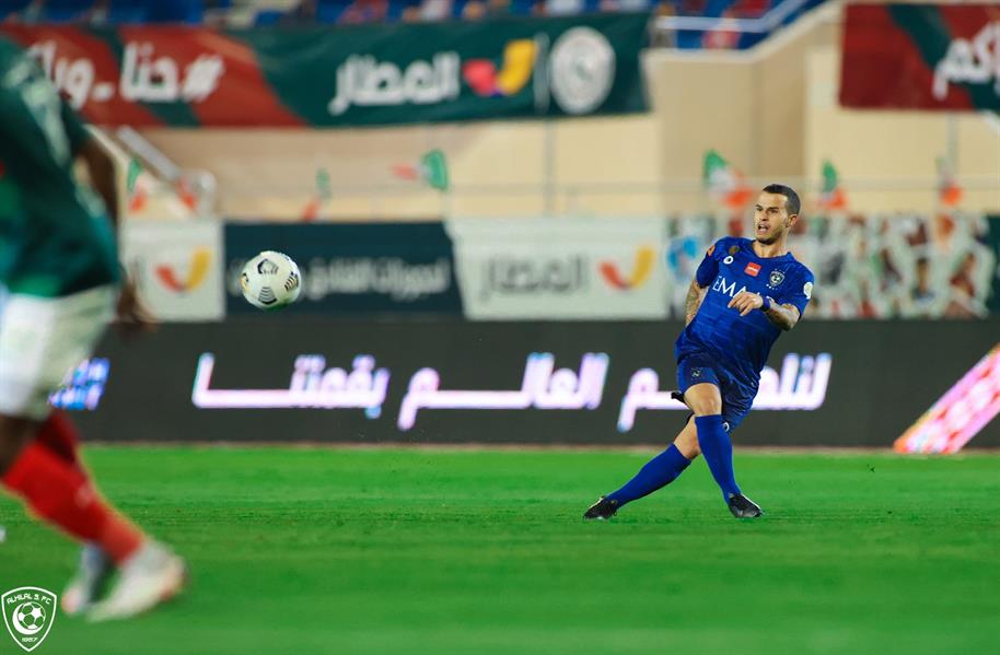 الهلال يُنهي شوطه الأول متقدماً بهدف نظيف (فيديو وصور) الهلال يُنهي شوطه الأول متقدماً بهدف نظيف (فيديو وصور)