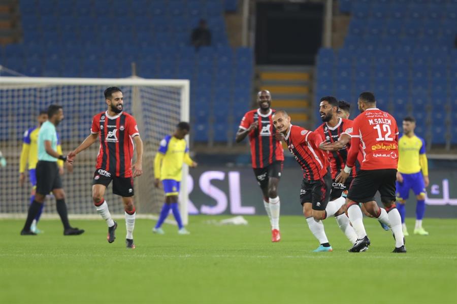 النصر والرائد
