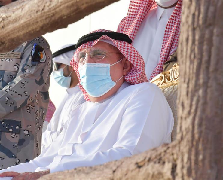 . أمير جازان يشارك أهالي فرسان صيد سمك الحريد 