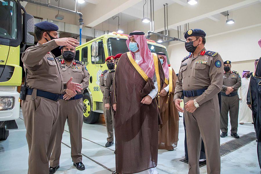  أمير منطقة حائل يفتتح مركز المنتزه للدفاع المدني بحائل وعدداً من المراكز في المنطقة