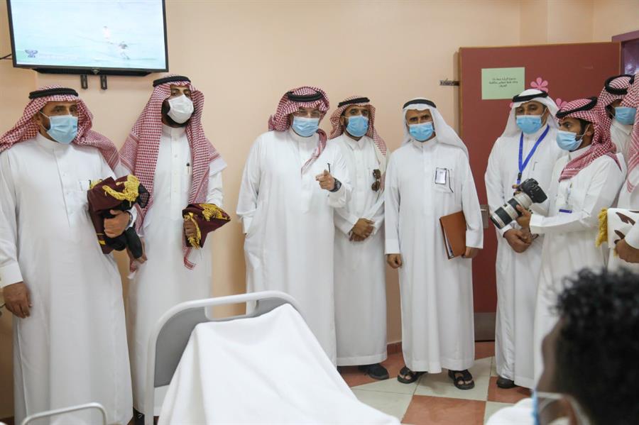أمير عسير يدشن مشروع 
