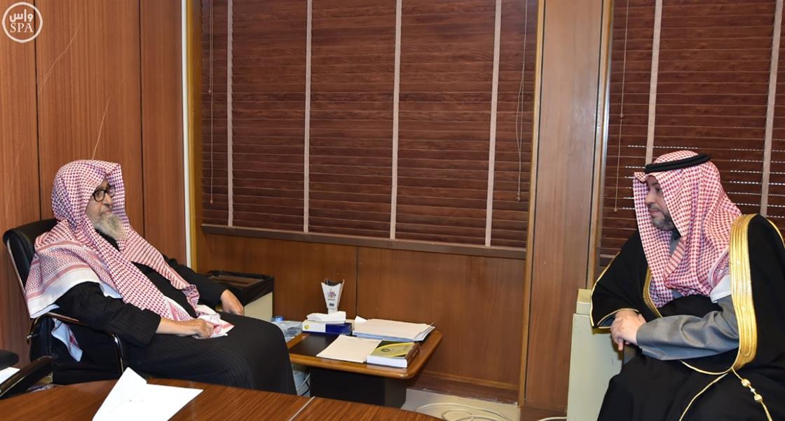 فتي عام المملكة والشيخ الفوزان يستقبلان نائب وزير الشؤون الإسلامية