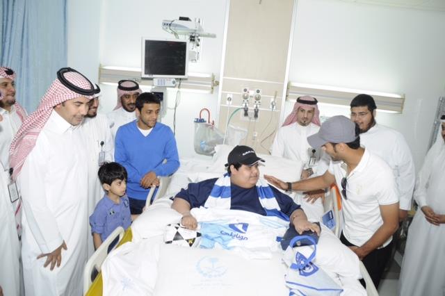 القحطاني والشلهوب يحققان أمنية مريض السمنة