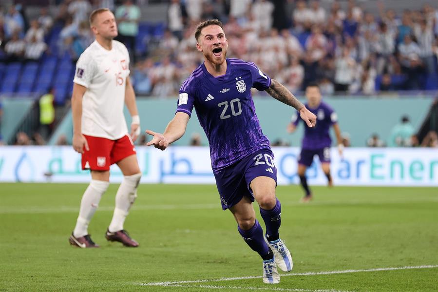 مباراة المنتخب الأرجنتيني أمام نظيره البولندي
