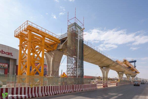 بالصور.. بدء تركيب آلة جسور 