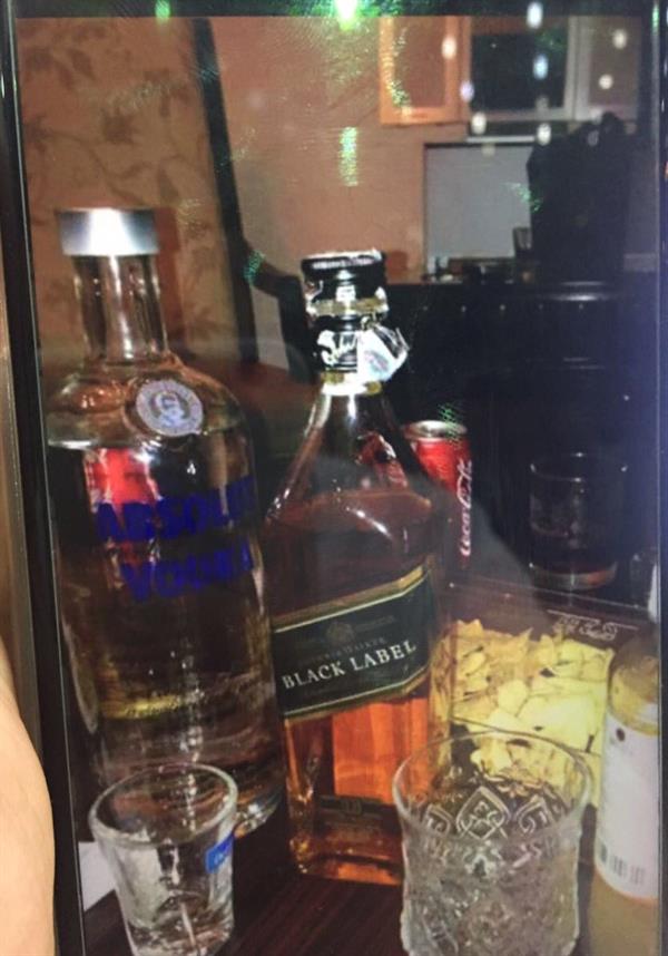 بالصور.. الإطاحة بمروج مخدرات عبر برنامج 