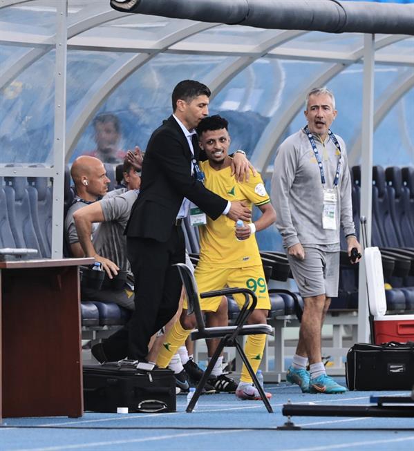 الطائي والخليج الطائي والخليج