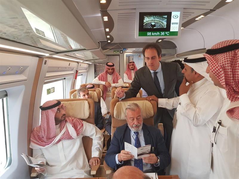 انطلاق الرحلة التجريبية لقطار الحرمين من جدة إلى المدينة بحضور نائب أمير مكة (فيديو وصور)