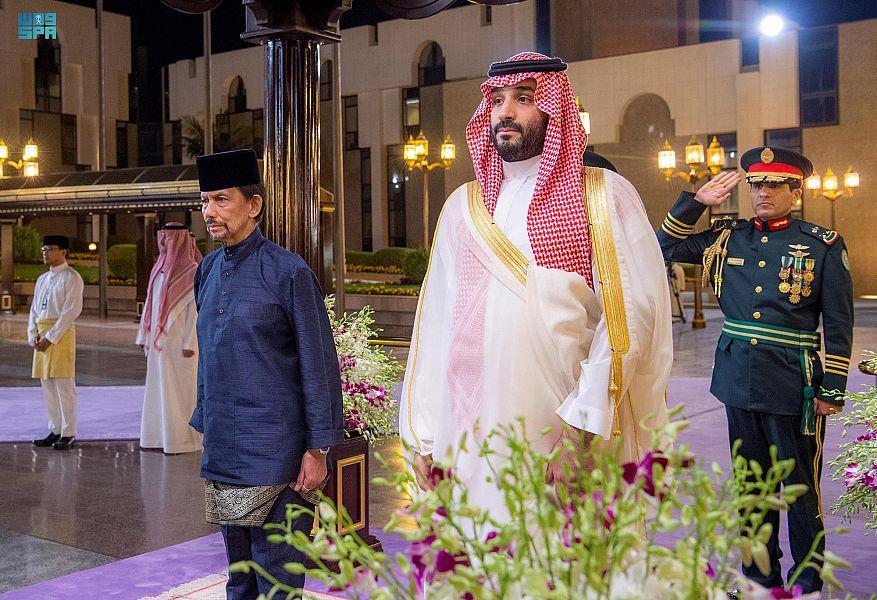 ولي العهد يبحث مع سلطان بروناي سبل تطوير التعاون ولي العهد يبحث مع سلطان بروناي سبل تطوير التعاون