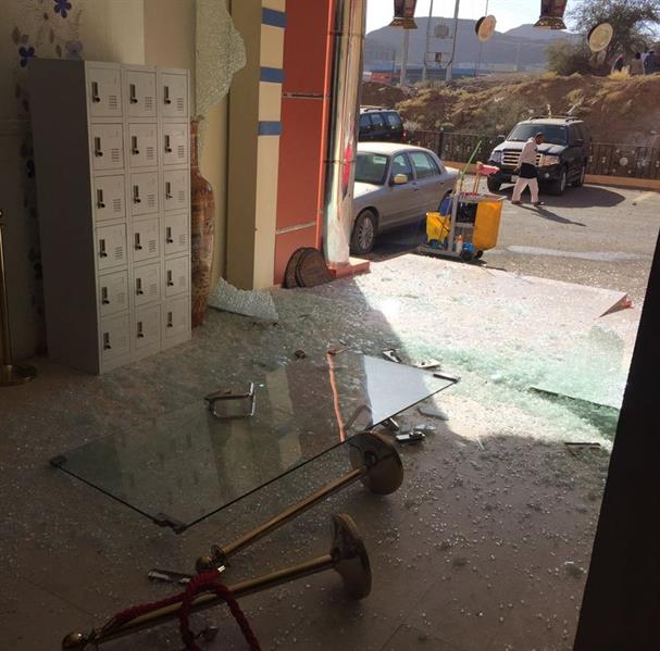 بالصور.. مقذوف حوثي يستهدف مقرا للأمم المتحدة في ظهران الجنوب بالصور.. مقذوف حوثي يستهدف مقرا للأمم المتحدة في ظهران الجنوب