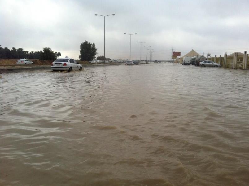 طريق الحائر قبل قليل يغرق