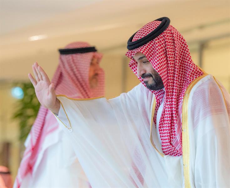 ولي العهد يتوج فريق الهلال بكأس خادم الحرمين