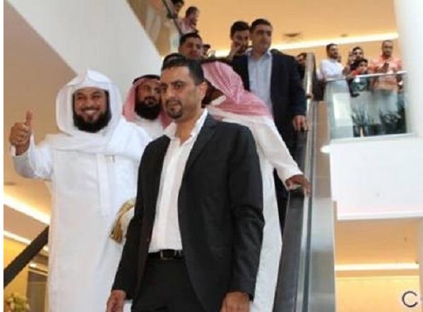 بالصور.. حشد جماهيري يضطر الأمن الأردني لإنهاء محاضرة للشيخ العريفي بالصور.. حشد جماهيري يضطر الأمن الأردني لإنهاء محاضرة للشيخ العريفي