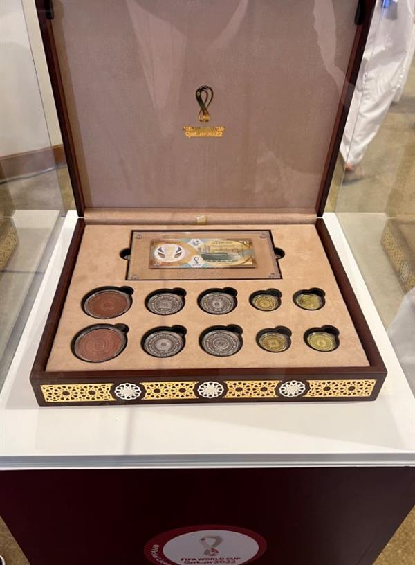 عملات تذكارية خاصة بكأس العالم 2022 عملات تذكارية خاصة بكأس العالم 2022