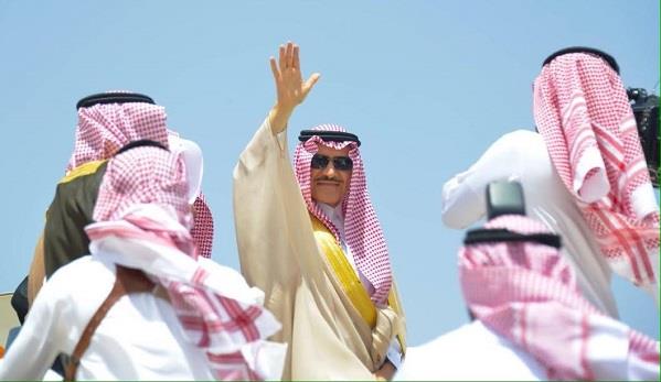 بالفيديو والصور.. أهالي منطقة الحدود الشمالية يودعون الأمير مشعل بن عبدالله 