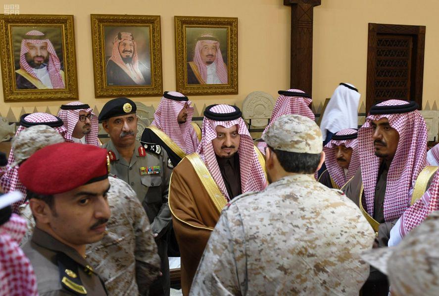 أمير عسير يتلقى التعازي من أهالي المنطقة في وفاة الأمير بندر بن خالد