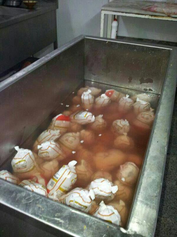 مصادر337 كجم من اللحوم الفاسدة 