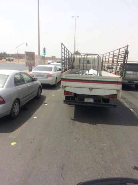 صور تبرز نقل جثث داخل 