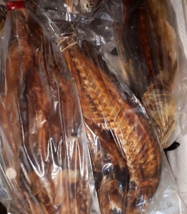 ضبط 23 طناً من المواد الغذائية الفاسدة داخل 5 عمائر بـ