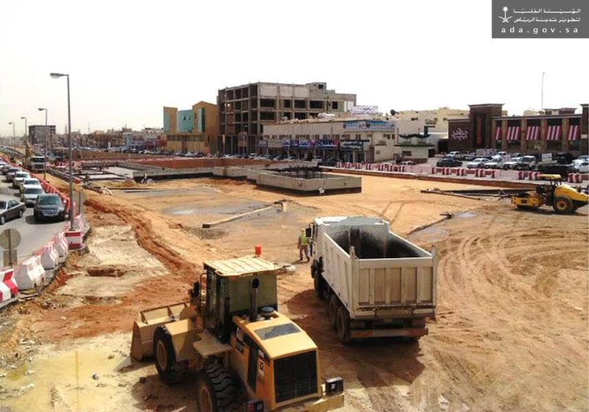 أعمال العزل المائي والتصريف في طريق الملك عبدالله 