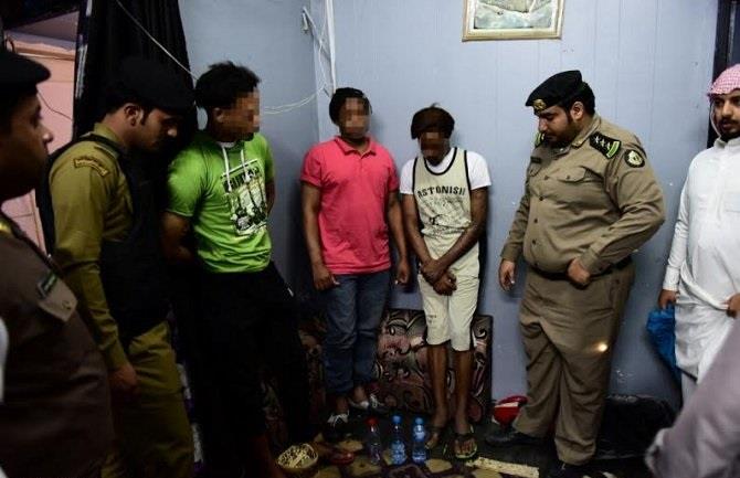 شرطة الشرقية تطيح بمخالفين من جنسيات إفريقية شرطة الشرقية تطيح بمخالفين من جنسيات إفريقية