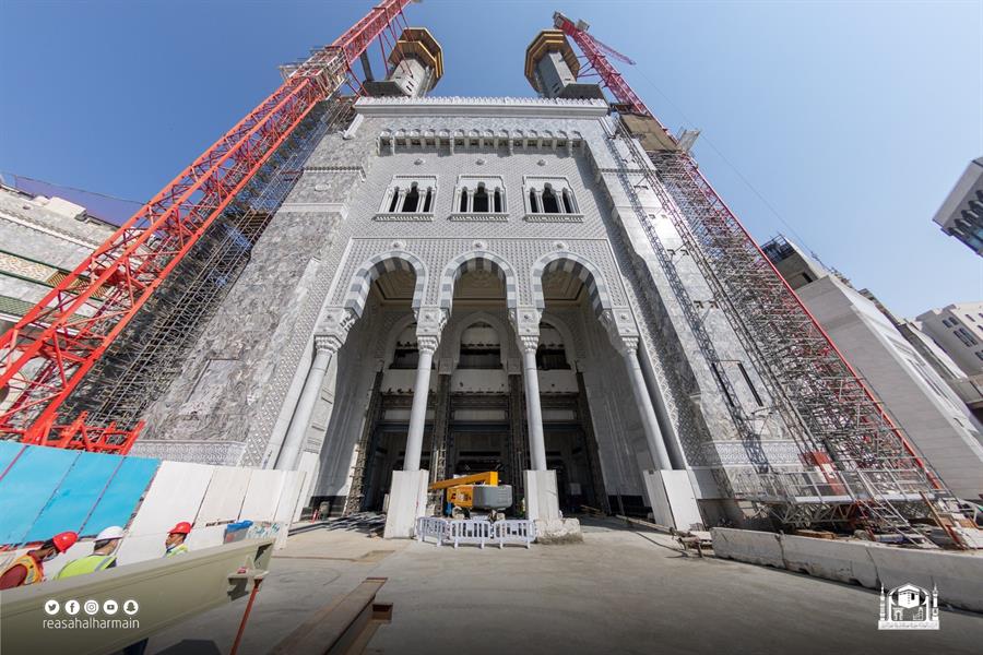 أعمال الإنشاءات في دور 