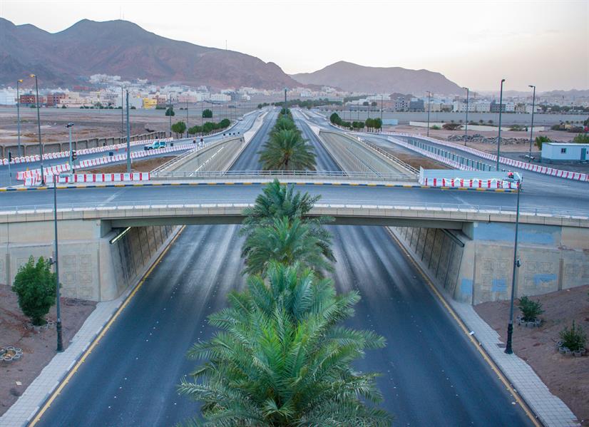 Pemerintah Saudi Karantinal Total Makkah-Madinah Warga Tidak Boleh Keluar 24 Jam 5 Jalanan kota madinah terlihat sepi 01