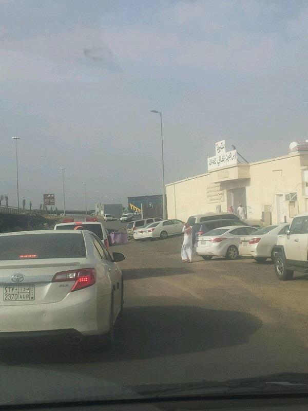 بالصور.. تشييع جثمان المواطن المطرود من مكتب وكيل أمانة الطائف