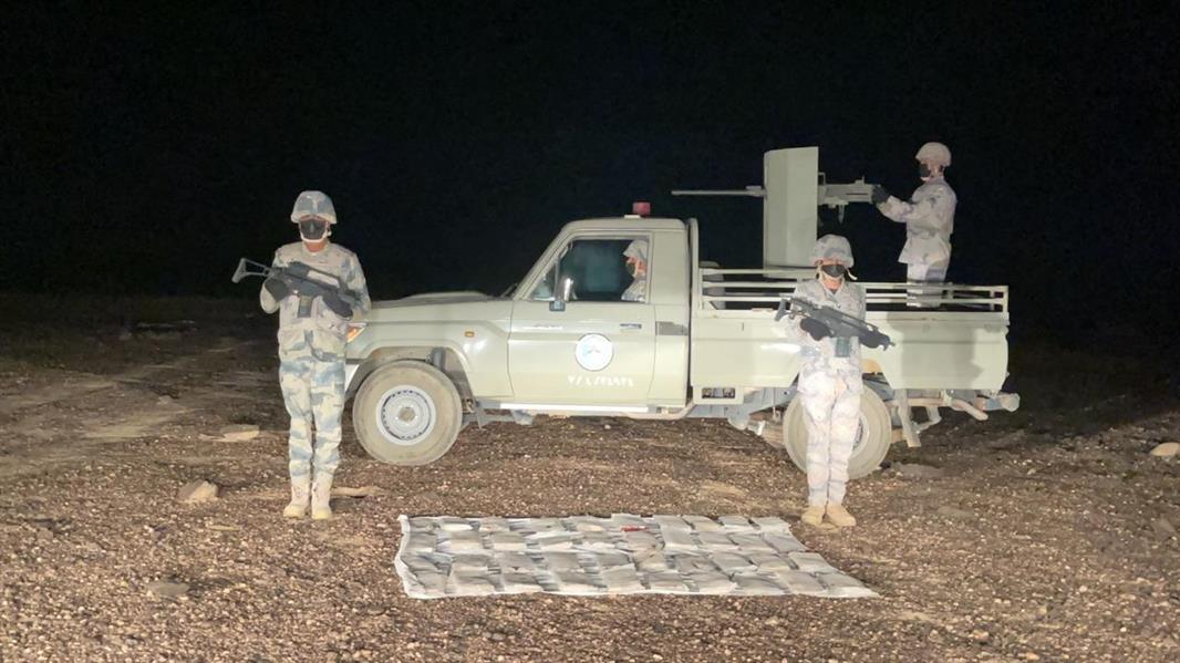 إحباط تهريب 682 كجم حشيش و62 طن قات و194 ألف قرص إمفيتامين مخدر 