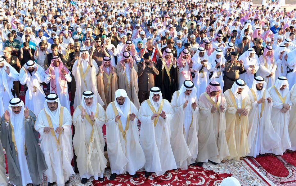 جموع المصلين يؤدون صلاة عيد الأضحى في الحرمين ومختلف أنحاء المملكة