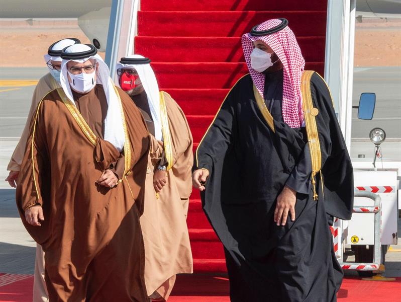  ولي عهد البحرين يصل إلى محافظة العلا