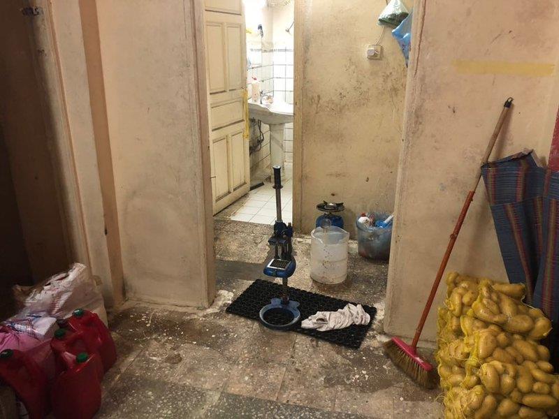 ضبط عمالة تجهز البطاطس