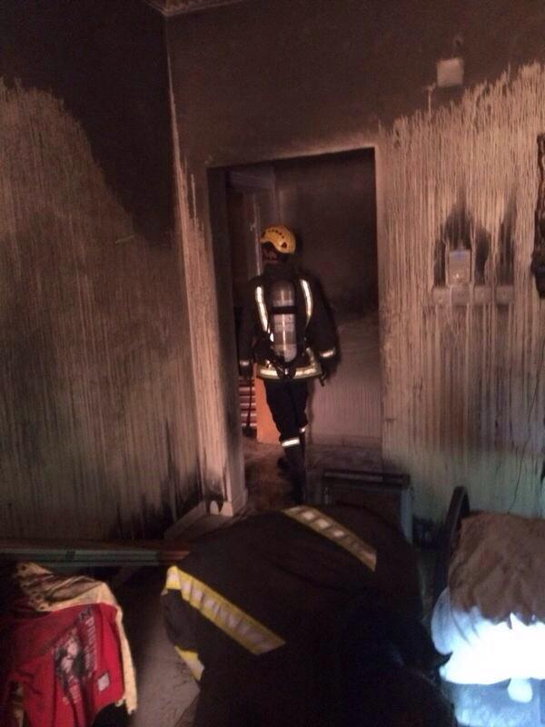 انقاذ طفل وأمه من حريق في شقة سكنية بتبوك