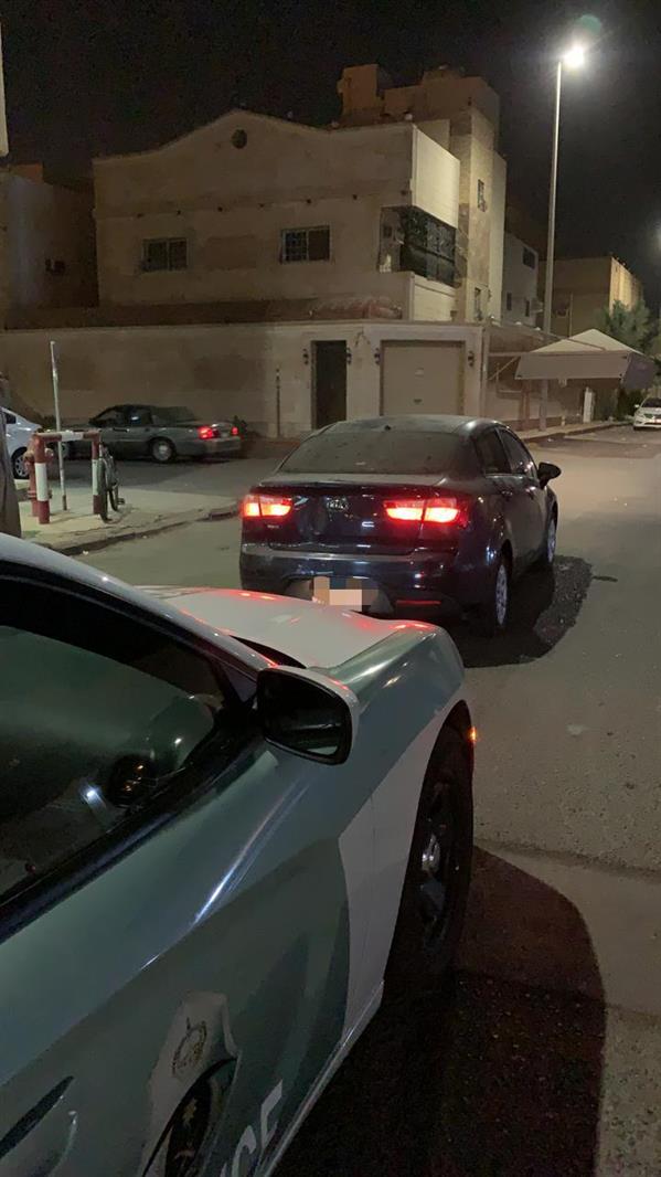 مرور جدة يقبض على شخص قاد مركبته بسرعة عالية معرّضاً حياته والآخرين للخطر  