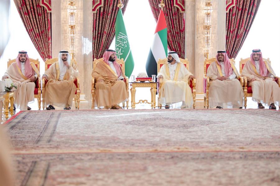 جانب من الاستقبال جانب من الاستقبال